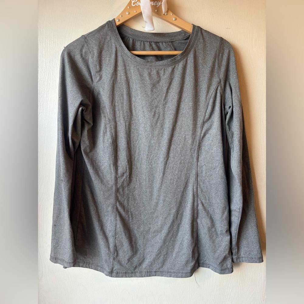 Grey underscrub shirt